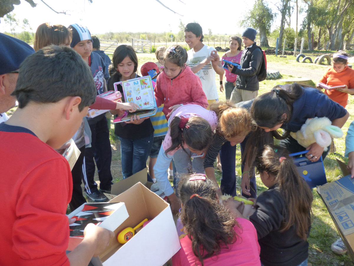 entrega de juguetes